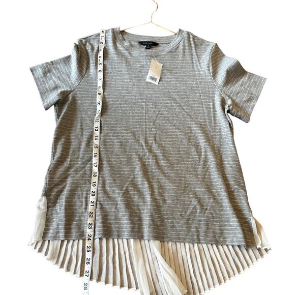 Banana Republic NWT medium Women’s striped multi fabric top - Picture 4 of 6